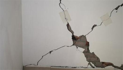 房屋承重构件（梁、柱、板）裂缝安全检测